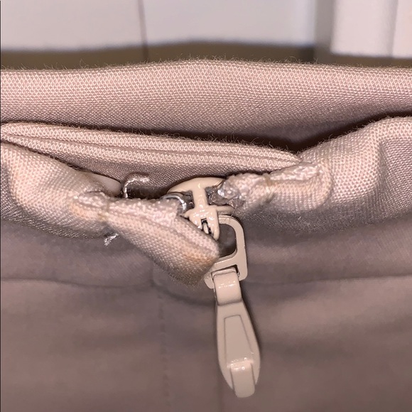 NWT H&M Light Tan Pencil Skirt back zip closure - Picture 3 of 9